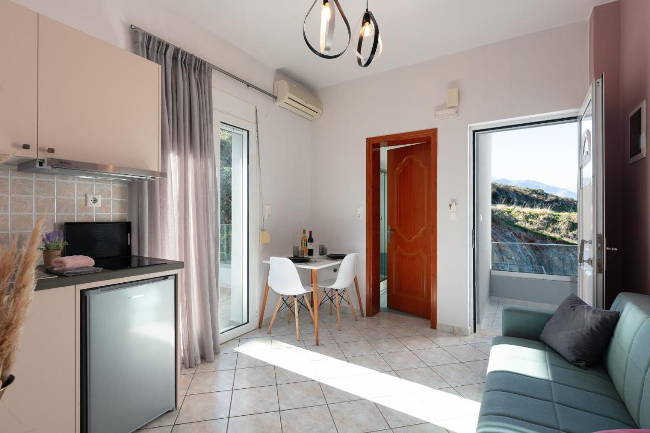Aparthotel Pietra Di Mare Petres  Esterno foto