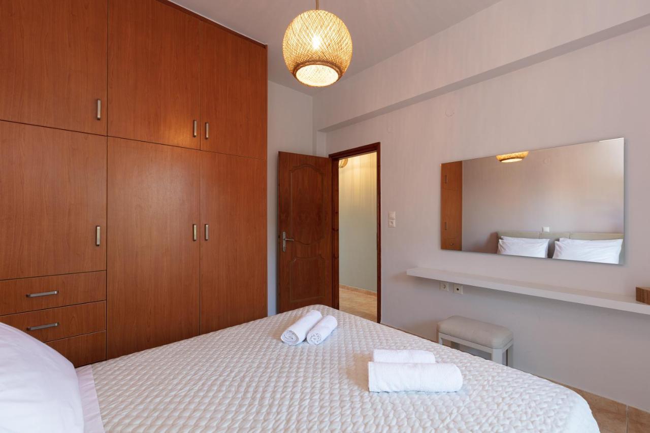 Aparthotel Pietra Di Mare Petres  Esterno foto