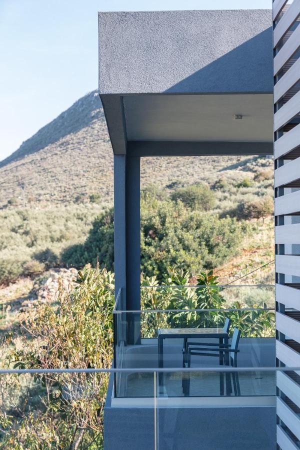 Aparthotel Pietra Di Mare Petres  Esterno foto