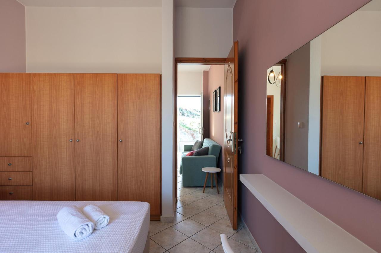Aparthotel Pietra Di Mare Petres  Esterno foto
