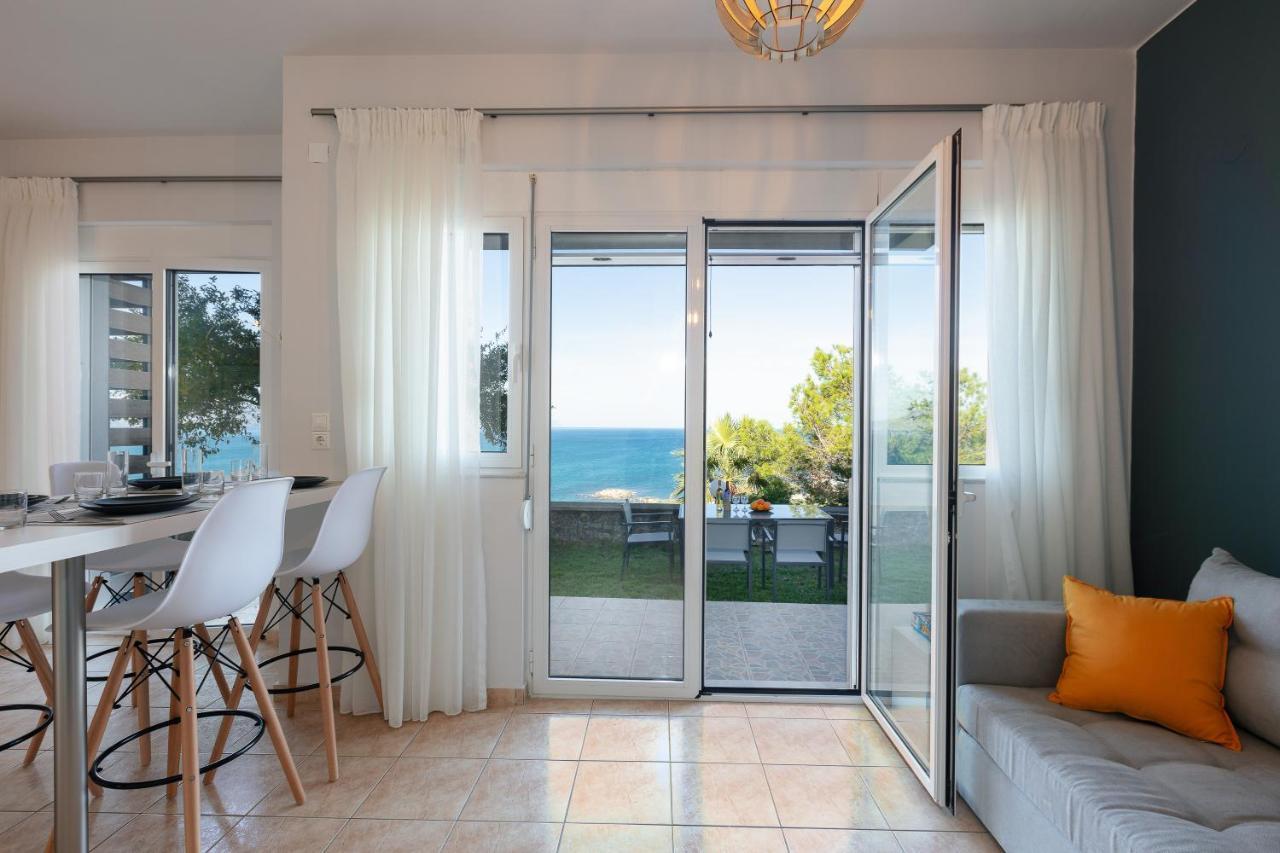 Aparthotel Pietra Di Mare Petres  Esterno foto